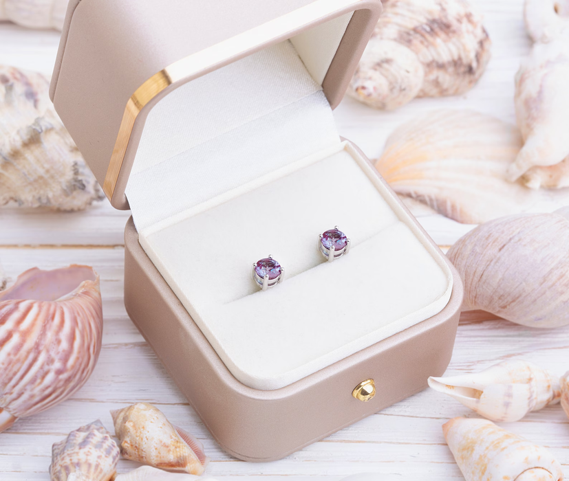 Vintage Alexandrite earrings, Alexandrite earrings for women, Minimalist stud earrings, brilliant cut Alexandrite earrings, gemstone jewelry
