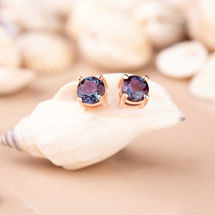 Vintage Alexandrite earrings, Alexandrite earrings for women, Minimalist stud earrings, brilliant cut Alexandrite earrings, gemstone jewelry