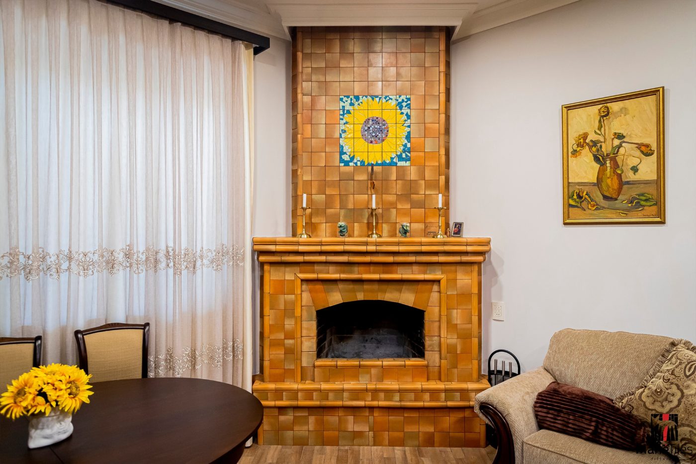 Fireplace facing